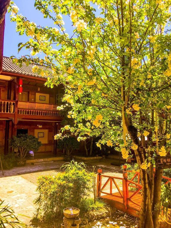 Lijiang Wangfu Hotel Exterior photo