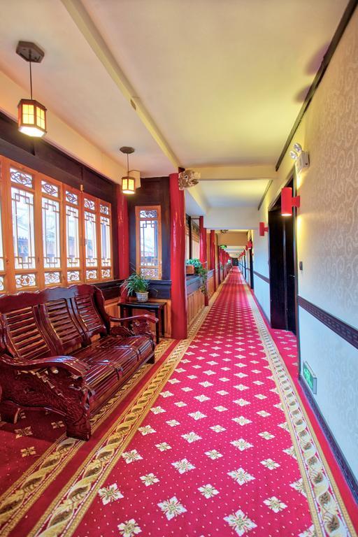 Lijiang Wangfu Hotel Exterior photo