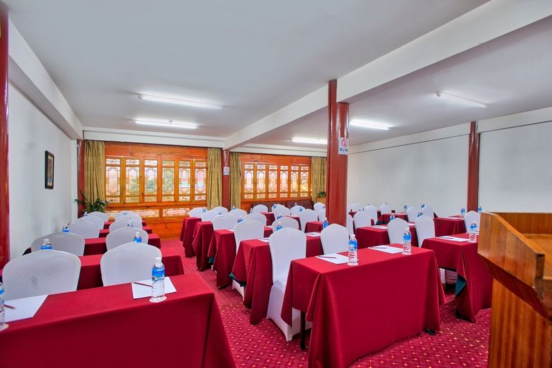 Lijiang Wangfu Hotel Exterior photo