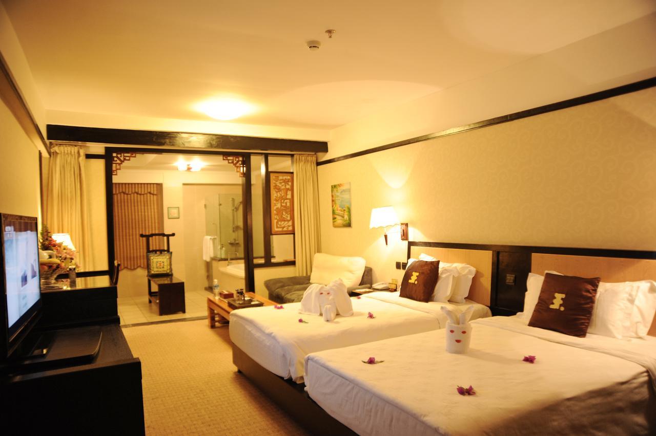 Lijiang Wangfu Hotel Exterior photo