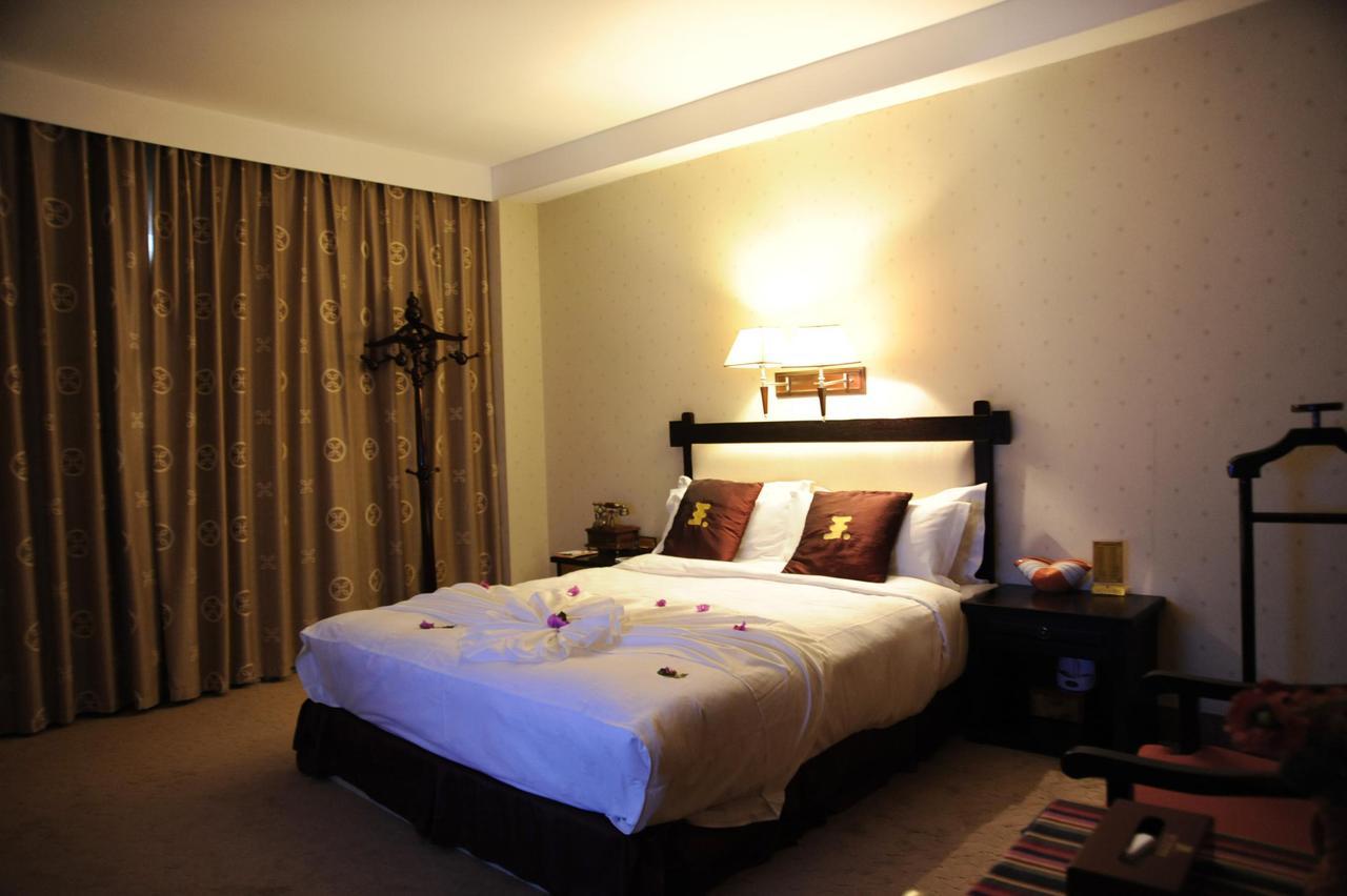 Lijiang Wangfu Hotel Exterior photo