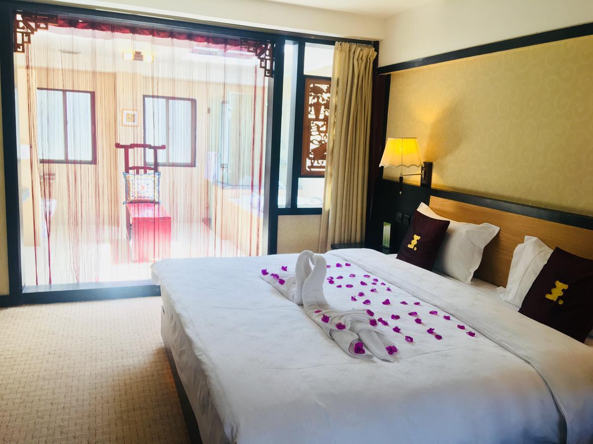 Lijiang Wangfu Hotel Exterior photo