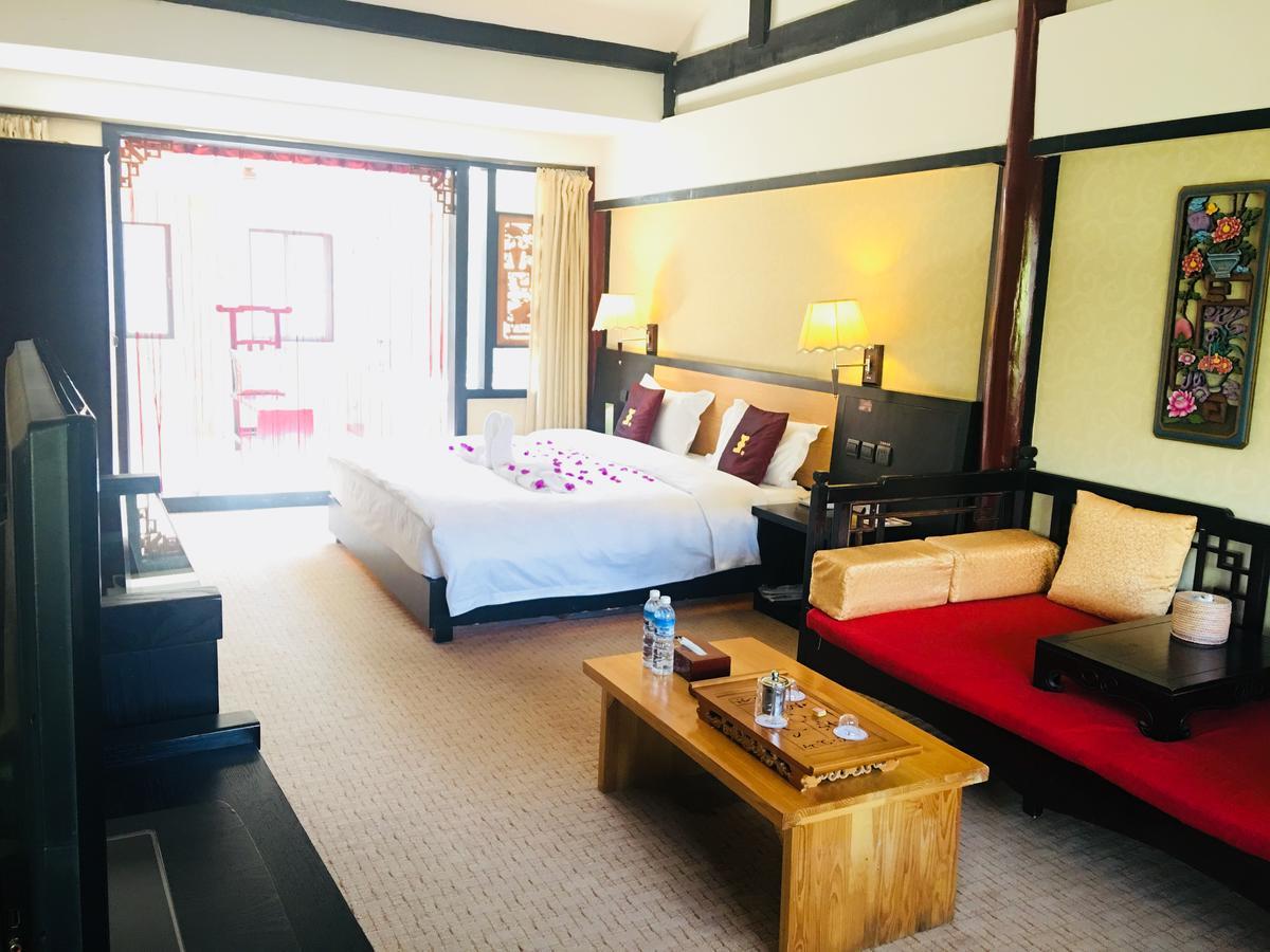 Lijiang Wangfu Hotel Exterior photo