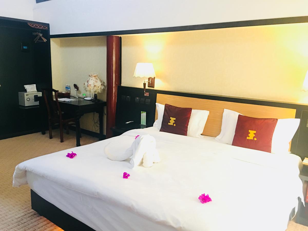 Lijiang Wangfu Hotel Exterior photo