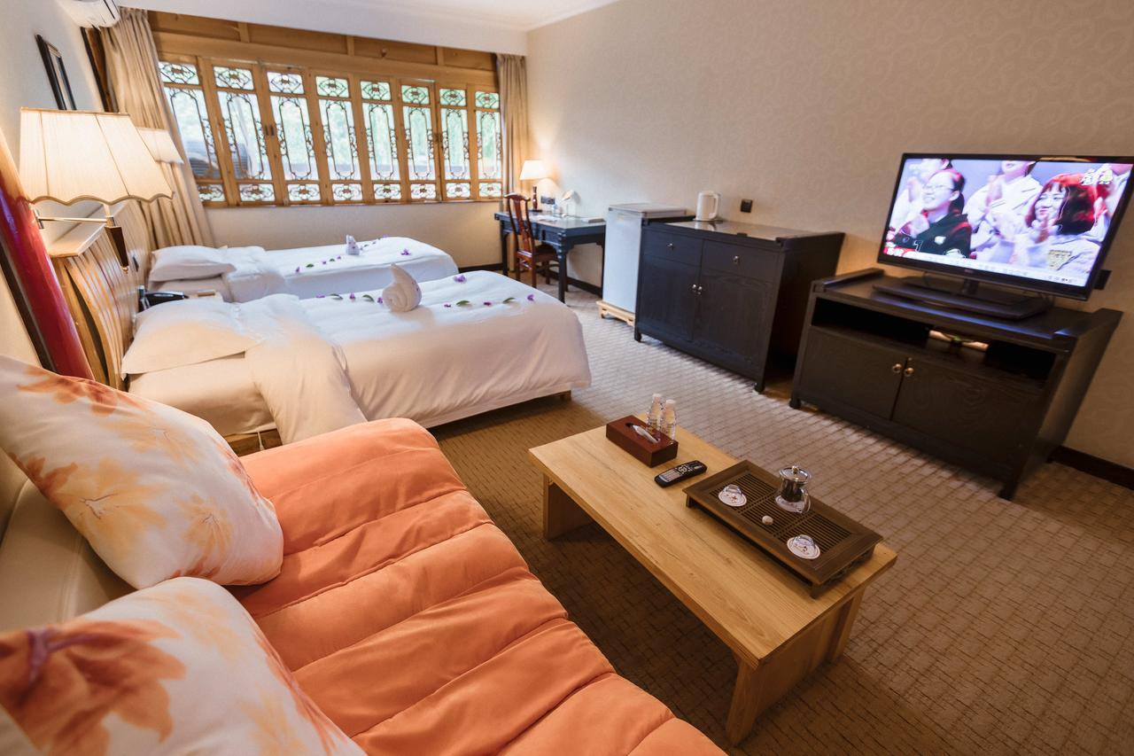 Lijiang Wangfu Hotel Exterior photo